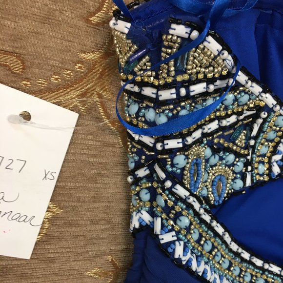 Back Cut-out, Blingy Sexy Cruise Dress Sweethear - Picture 13 of 14